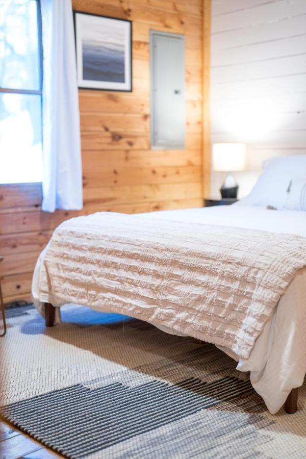King Bed I Close 2 Downtwn Boone I Red Feather 320 Exterior foto